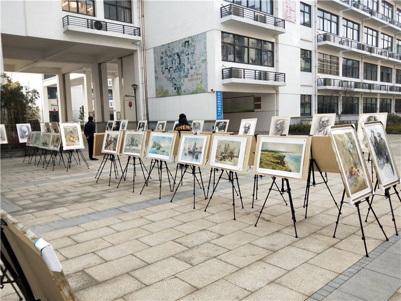 南艺附中学生作品绘画巡展——朝阳中学